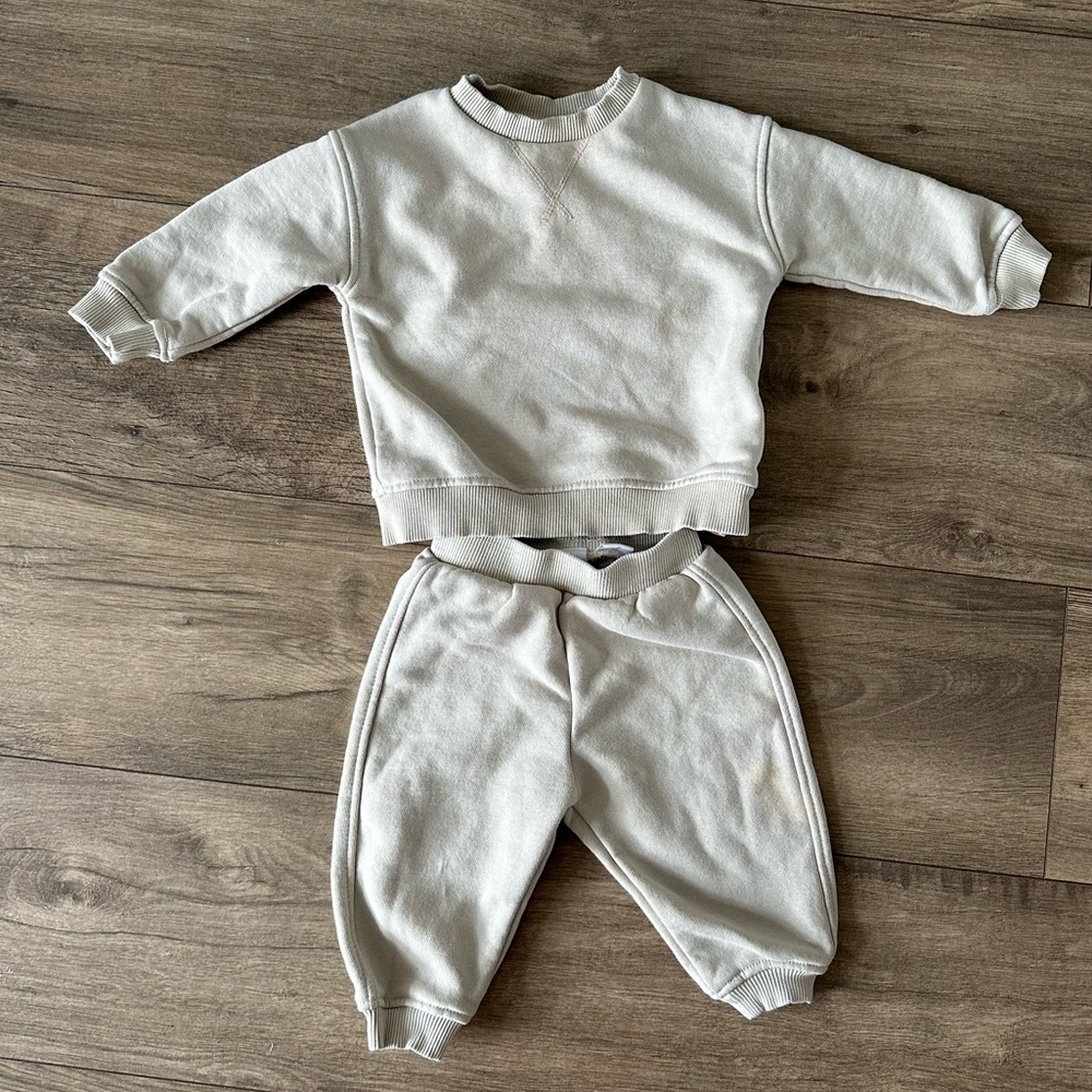 Zara neutral baby jogger set
